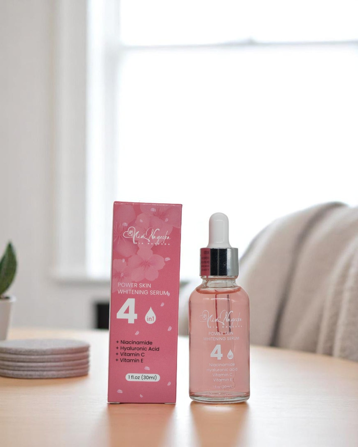 4-in-1 Power Facial Serum – Brightening & Hydrating Skin